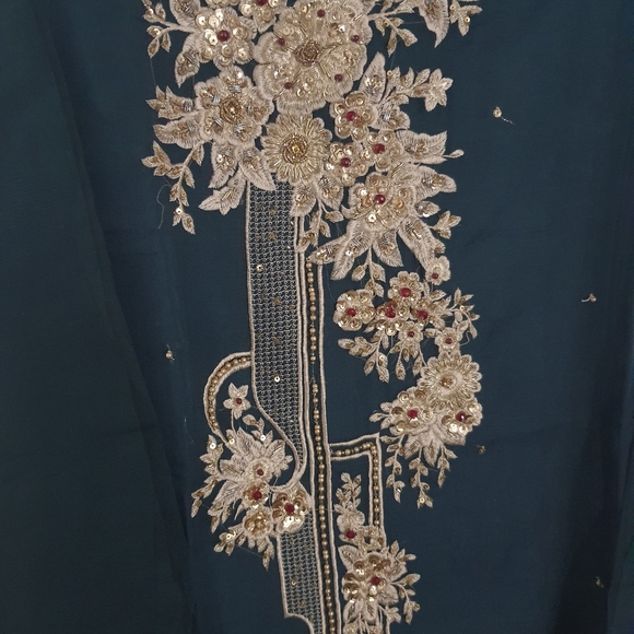 Indian Pakistani dress - Picture 2 of 5